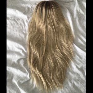 Blonde ombré lace front wig